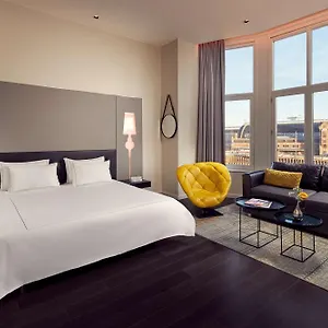 https://park-plaza-victoria.amsterdamhotelsnl.com